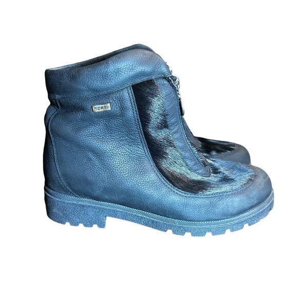 Vintage Sorel Black Leather Calf Hair Ankle Booties - Size 10 - Picture 1 of 10